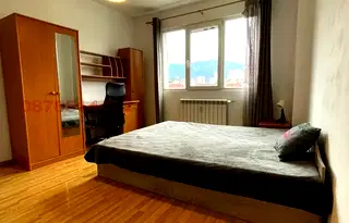 Просторен 4-стаен апартамент с панорамна гледка в Дианабад