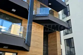 Тристаен апартамент с две тераси в Драгалевци, София