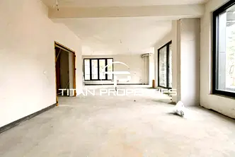 Тристаен апартамент с двор и тераса в Драгалевци, София