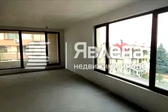 Просторен 4-стаен апартамент с тераса и паркинг в Драгалевци