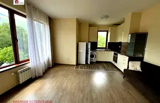 Двустаен апартамент с тераса и гледка към Витоша в Драгалевци