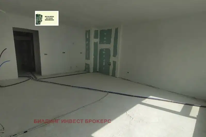 Двустаен апартамент в Дружба 1 с паркомясто, София