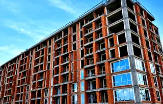 2-стаен апартамент с двор в Дружба 1, София