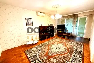 Тристаен апартамент с три тераси в Дружба 1, София