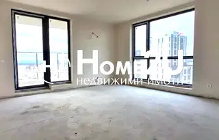 Тристаен апартамент в Дружба 1 с две тераси