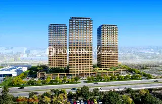 Тристаен апартамент с двор в Дружба 1, София