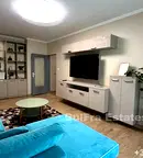 Тристаен апартамент с балкон в Дружба 1, София
