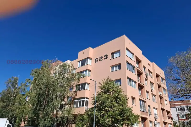 3-bedroom apartment in Sofia, Drujba 2