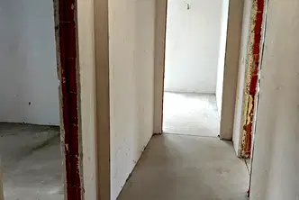 Тристаен апартамент с двор в Дружба 2, София