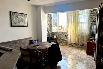Тристаен апартамент 70 кв.м. в Дружба 2 с тераса