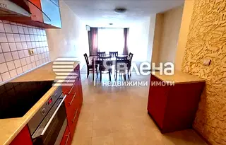 Тристаен апартамент в София, Дървеница