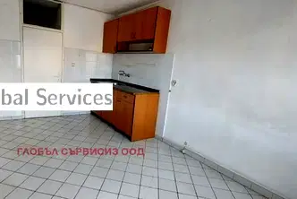 Четиристаен апартамент с две тераси в Дървеница, София