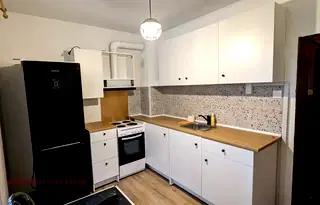 Тристаен апартамент с тераса в кв. Дървеница, София