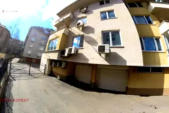 Просторен 2-стаен апартамент с тераса в Гео Милев, София