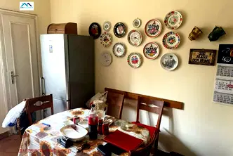 Тристаен апартамент 94 кв.м в Гео Милев с мазе и таван