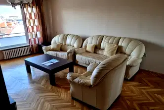 Просторен 3-стаен апартамент в Гео Милев с тераса