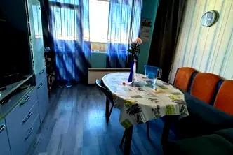 Просторен 4-стаен апартамент в Гевгелийски, София с три балкона