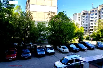 Двустаен апартамент в София, Гевгелийски, с контрол на достъпа