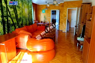 Двустаен апартамент с балкон в Гоце Делчев, София