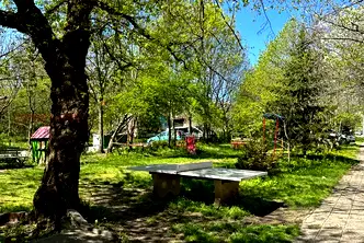 Двустаен апартамент с ремонт в Горна баня, София