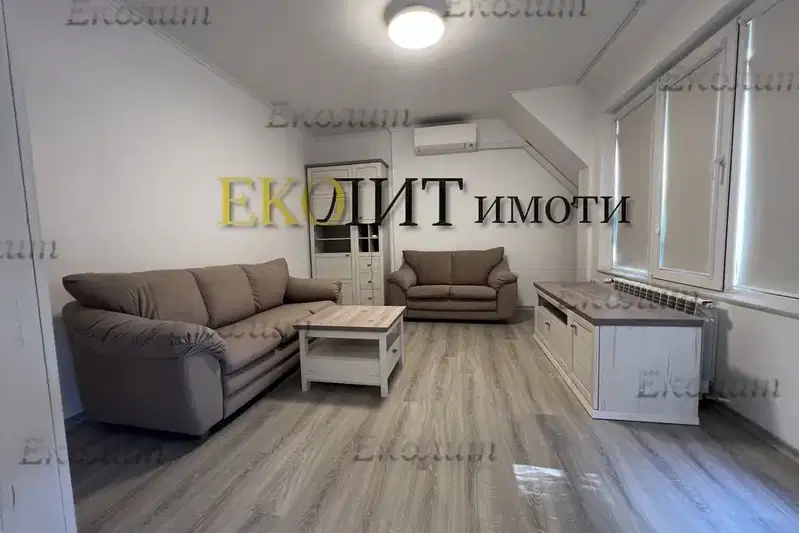 Луксозен 3-стаен апартамент с панорамна тераса в Горна баня