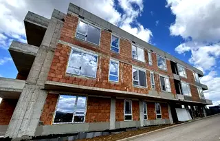 Тристаен апартамент с тераса в Горубляне, София
