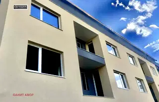 Четиристаен апартамент в Горубляне с паркомясто