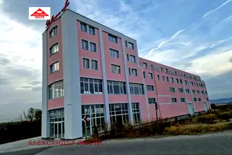 Двустаен апартамент с балкон в Горубляне, София