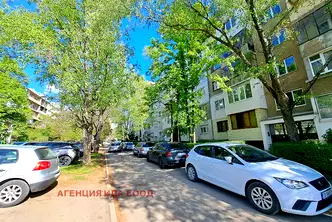 Двустаен апартамент с тераса в Хаджи Димитър, София