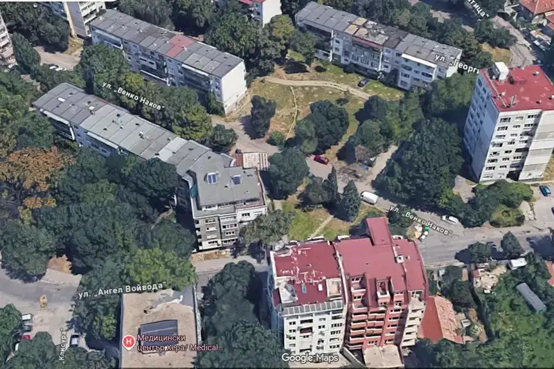 Тристаен апартамент с три тераси в Хаджи Димитър, София