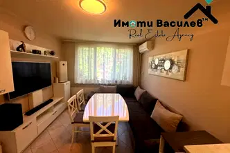 Тристаен апартамент в Хаджи Димитър с балкон и ремонт