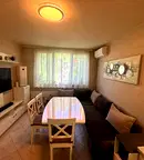 Тристаен апартамент с балкон в Хаджи Димитър, София