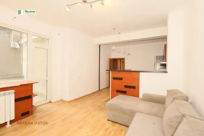 3-bedroom apartment in Sofiya, Hipodruma