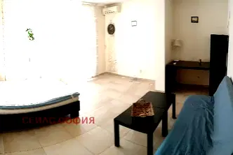 Студио апартамент с голяма тераса в Хиподрума, София