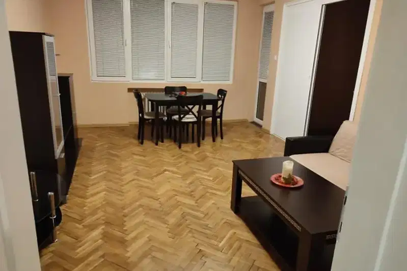 3-bedroom apartment in Sofiya, Hipodruma