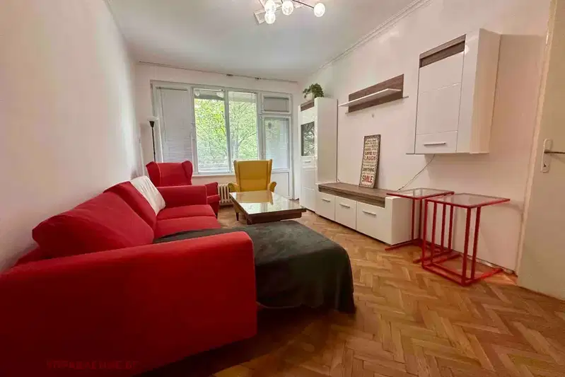 3-bedroom apartment in Sofiya, Hipodruma