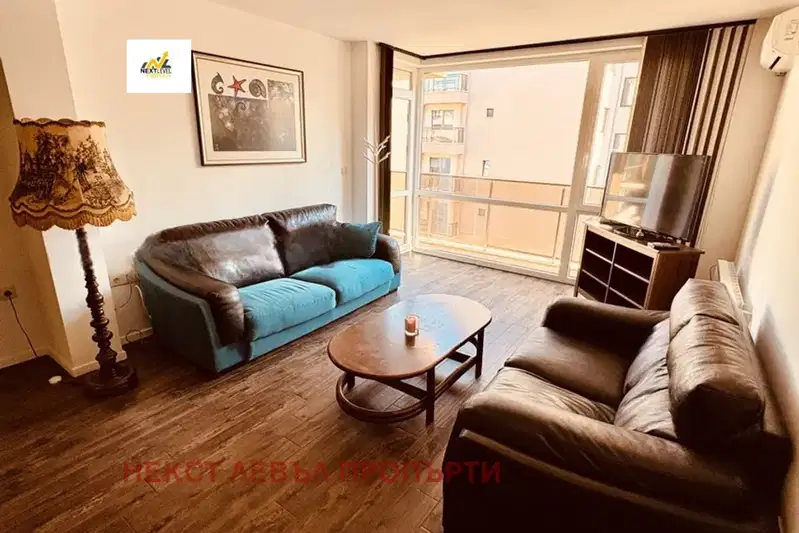 3-bedroom apartment in Sofiya, Hladilnika