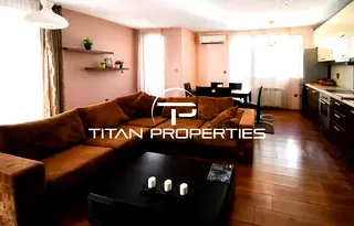 Тристаен апартамент с три тераси в Хладилника, София
