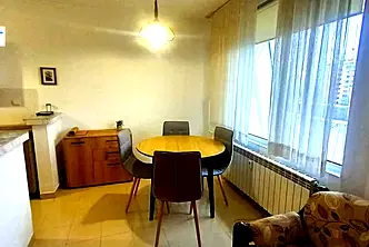 Двустаен апартамент с южна тераса в Иван Вазов, София