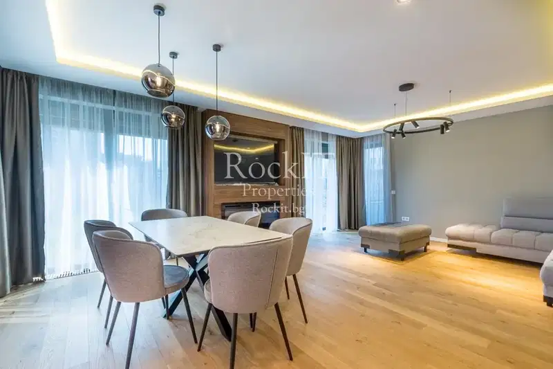 4-bedroom apartment in Sofiya, Izgrev