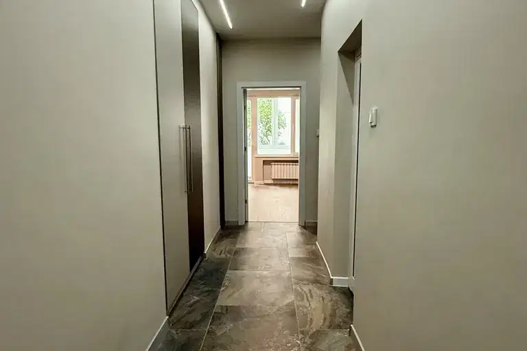3-bedroom apartment in Sofiya, Iztok