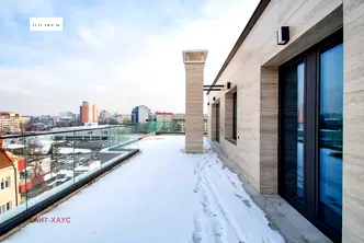 Просторен 4-стаен пентхаус с панорамни тераси в Изток, София