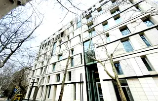 Просторен 4-стаен апартамент в кв. Изток с тераса