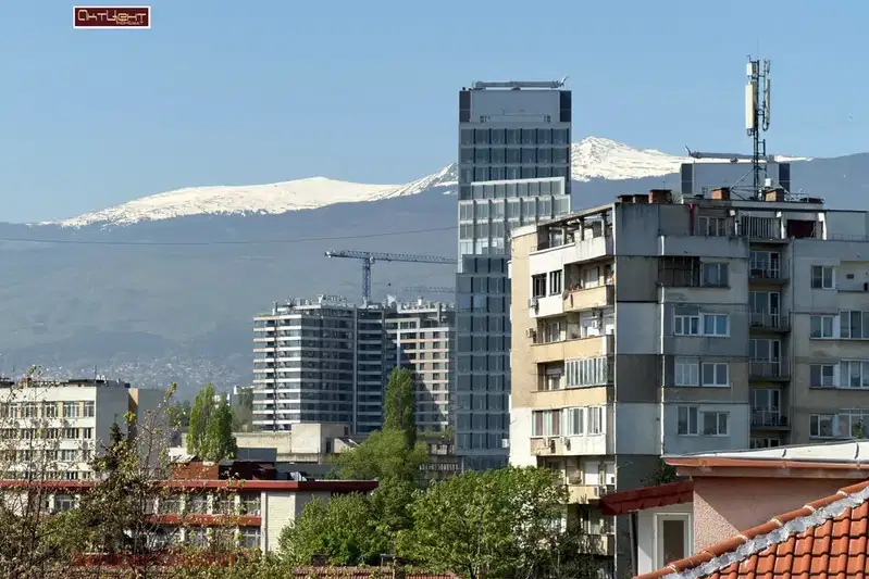 Мезонет с 2 спални и тераса в кв. Изток, София