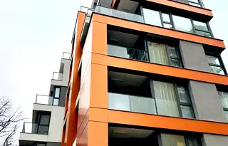 3-стаен апартамент с две тераси в Изток, София