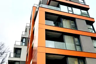 3-стаен апартамент с две тераси в Изток, София