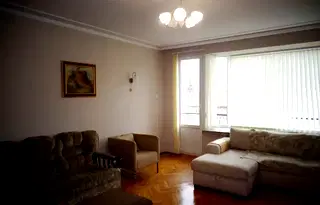 Четиристаен апартамент с паркомясто в Изток, София