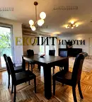 Просторен 4-стаен апартамент с три тераси в Изток, София