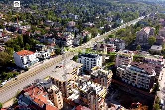 Тристаен апартамент с голяма тераса в Карпузица, София