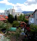Двустаен апартамент с двор и паркомясто в Карпузица, София